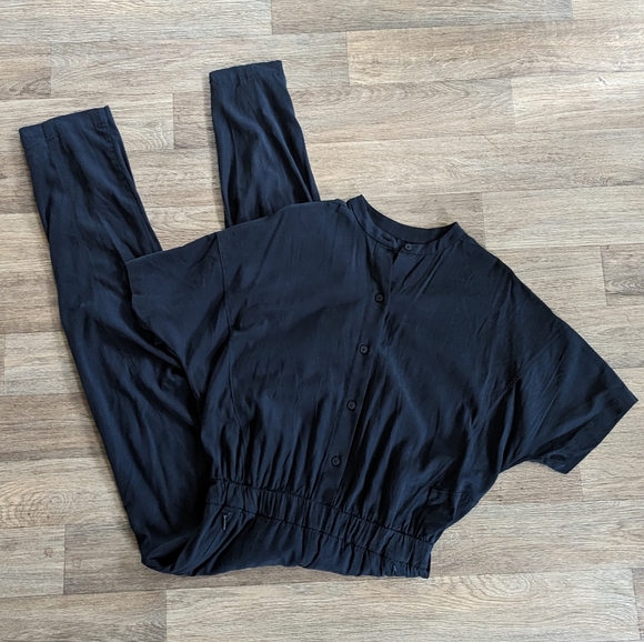 Lululemon Perfectly Poised Jumpsuit Black Button Henley Size 6 - Picture 3 of 10